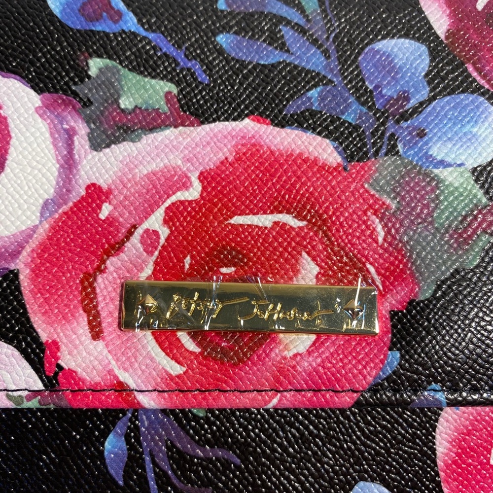 New Betsey Johnson floral Crossbody bag/ Wallet - Picture 3 of 8